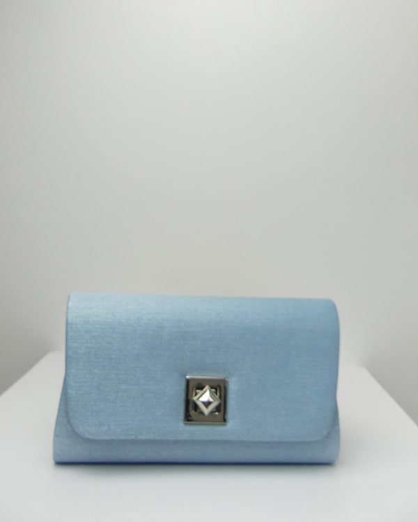 Pochette bleu ciel