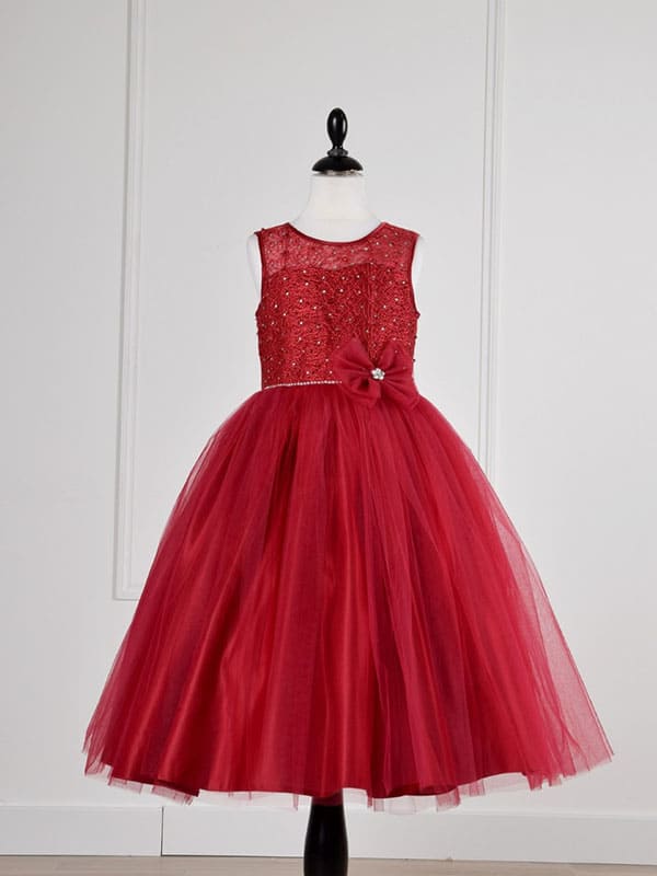 Photo robe enfant de mariage rouge